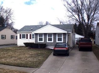 432 Moore St, Hubbard, OH 44425