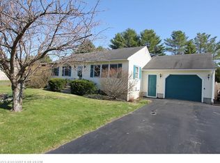 32 Saugus St, Portland, ME 04103