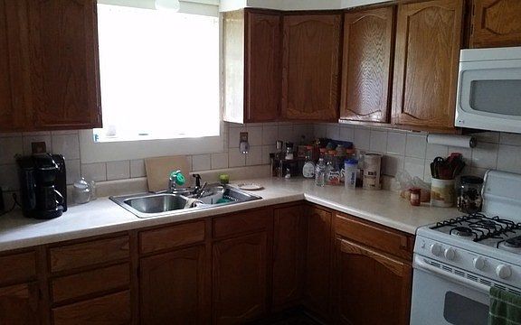 4th image of 14316 McKinley Ave