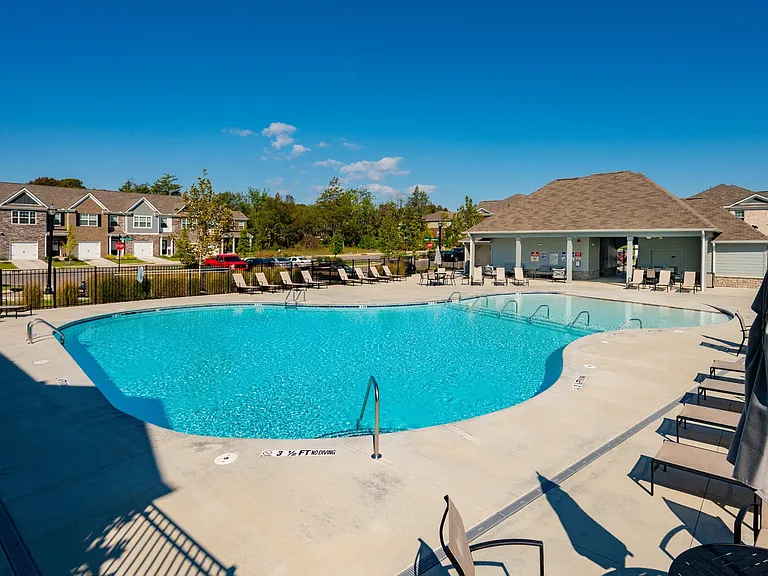 447 Augustine Dr — Photo 32