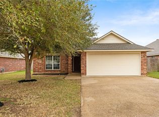 908 Turtle Dove Trl, College Station, TX 77845
