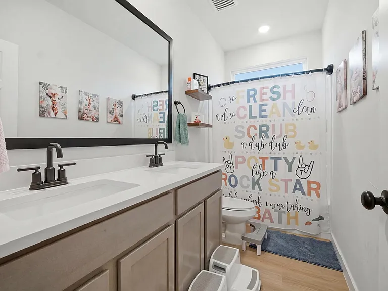 15592 Jake Xing — Photo 10