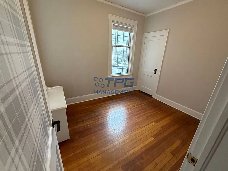 16 Summit Ave #2B — Photo 4