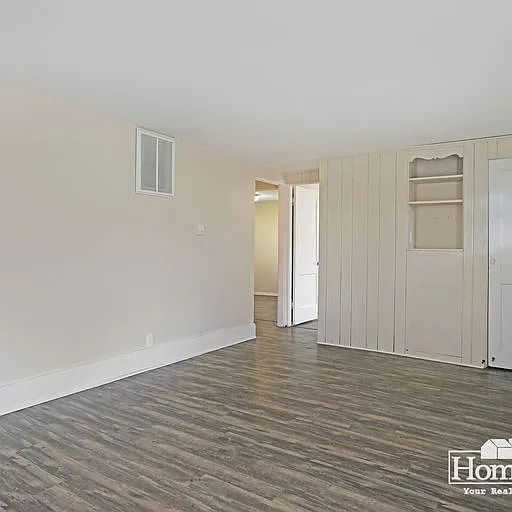937 Roosevelt St — Photo 3