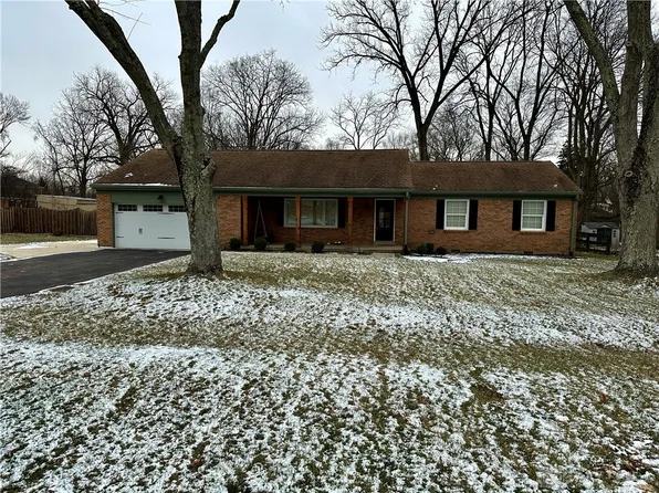 10440 Grand Vista Dr, Centerville, OH 45458