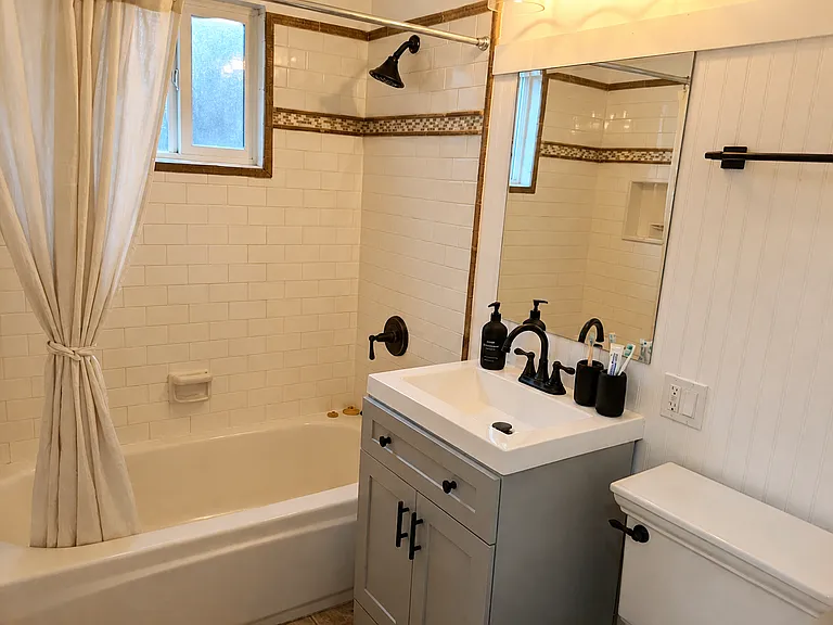 3816 Laurel Canyon Blvd — Photo 8