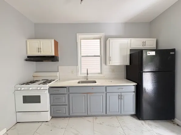 176 Garfield Ave #1, Jersey City, NJ 07305
