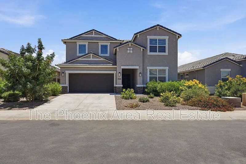 2761 W Seaver Ave