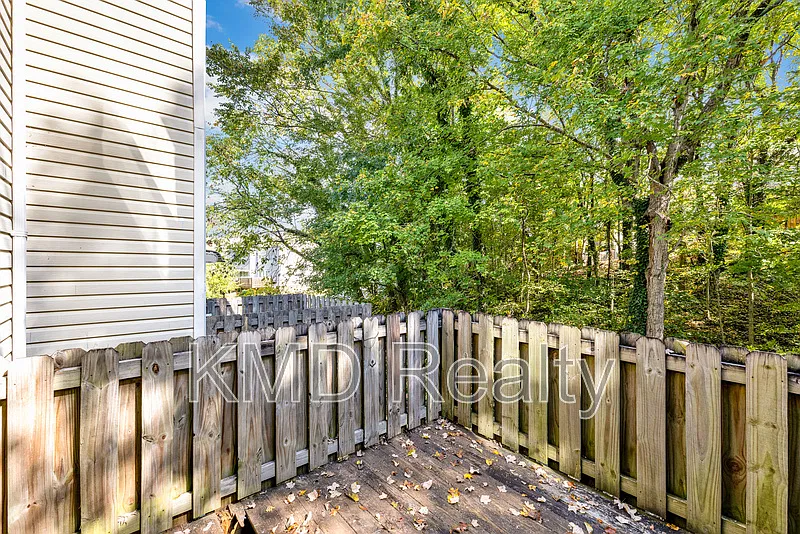 3 bed, 2.0 bath, $1,525 — Photo 1
