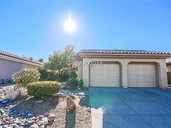 4th image of 38 Emerald Dunes Cir