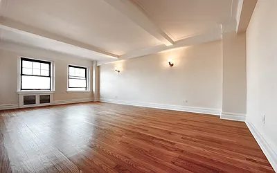 Rented by Manhattan Realty Group