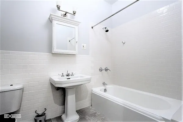 Rented by Citi Habitats | media 17