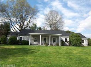 5222 Starmount Rd, Liberty, NC 27298