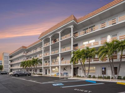 3128 59th St S APT 206, Gulfport, FL, 33707