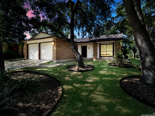 109 Shadowyck, Universal City, TX 78148