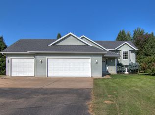 5925 Lars Rd, Eau Claire, WI 54701