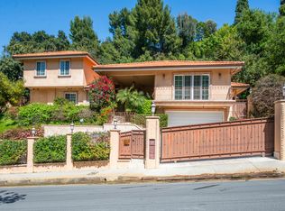 16679 Calneva Dr, Encino, CA 91436