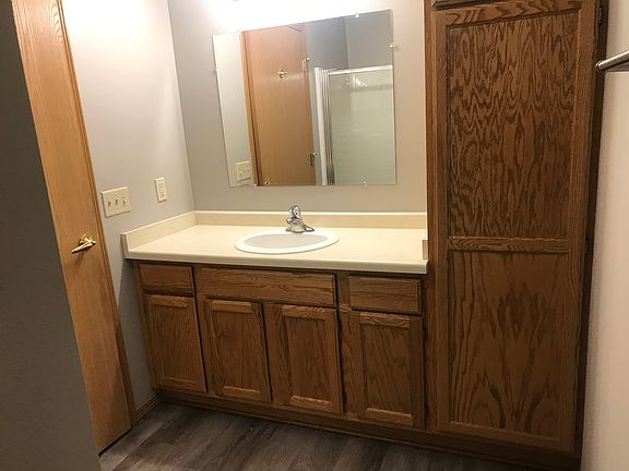 3rd image of 140 W Commerce Blvd Unit 209