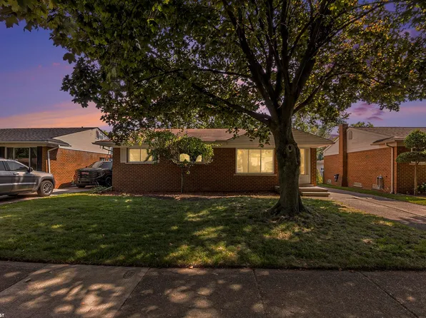 350 N Chocolay Ave, Clawson, MI 48017