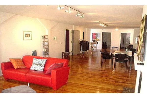 Rented by Corcoran | media 67