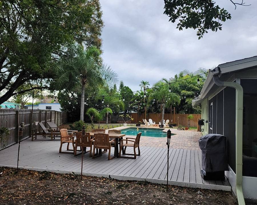 1st image of 1388 Crescent Ct