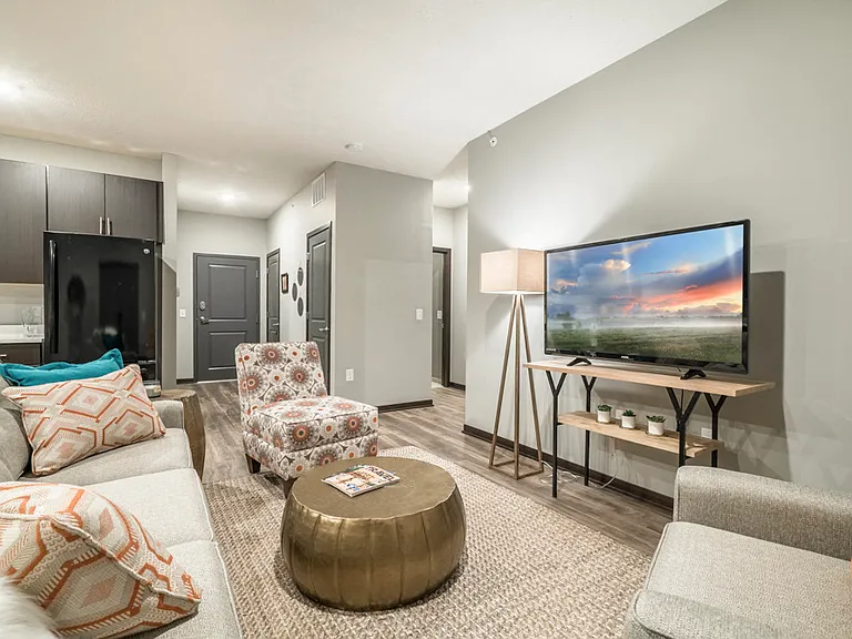 Our open floor plans maximize your space and allow generous natural lighting throughout your apartment.