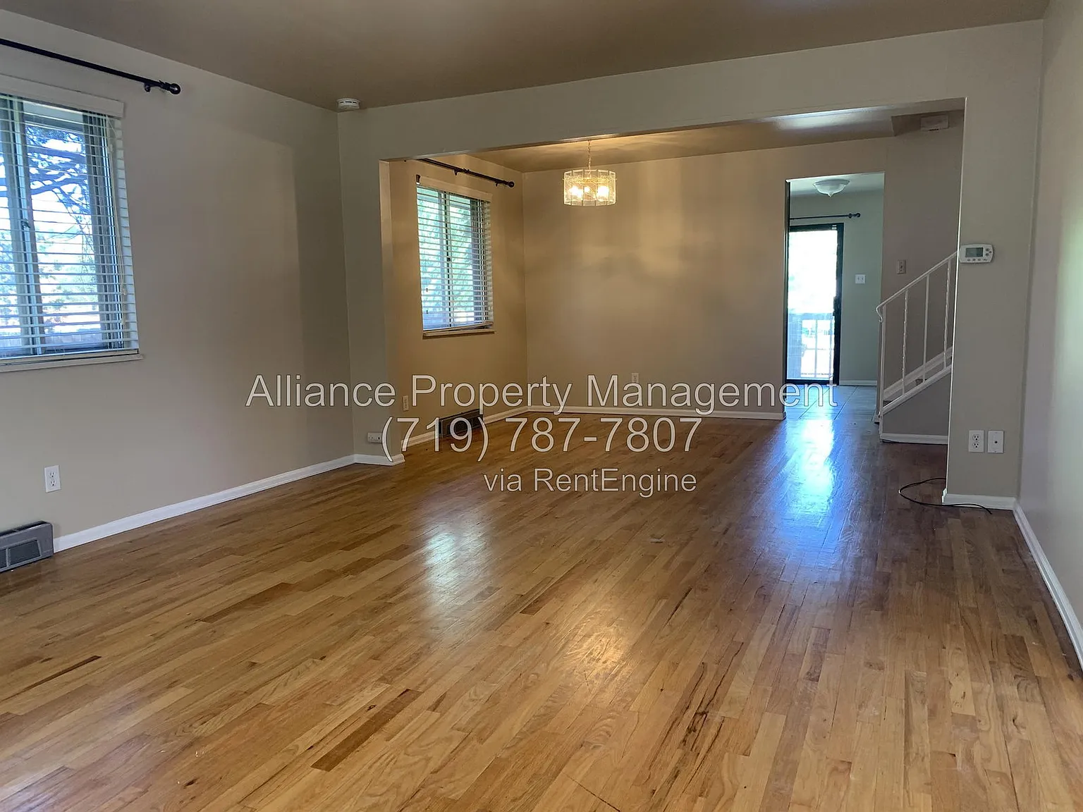3 bed, 2.0 bath, 1900 sqft, $2,245 — Photo 2