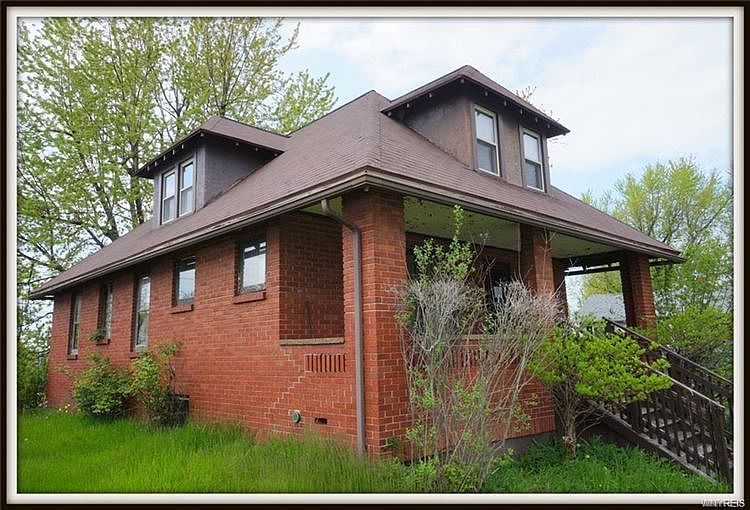 1st image of 3624 James St