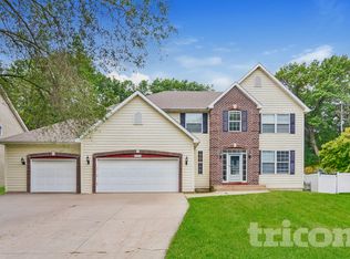 15012 Viewcrest Ln, Burnsville, MN 55306