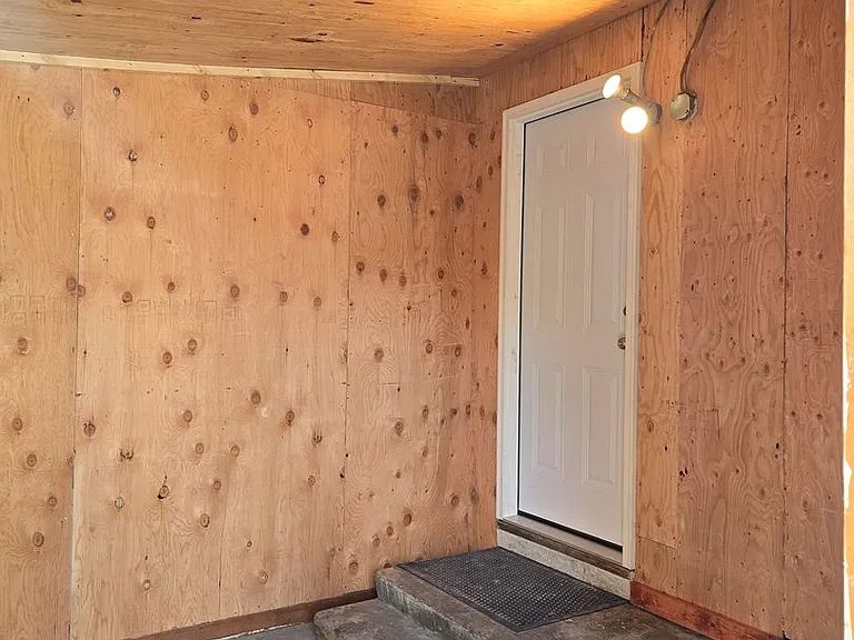 248 Bentley Dr — Photo 20