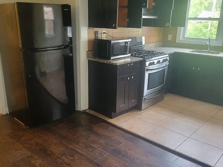 14 Seeley St #1 — Photo 7