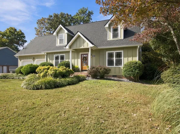 1909 Port Royal Dr, Soddy Daisy, TN 37379