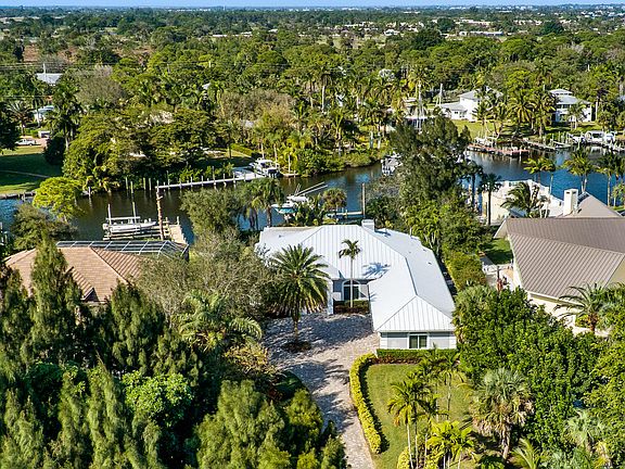 2nd image of 2835 SE Saint Lucie Boulevard