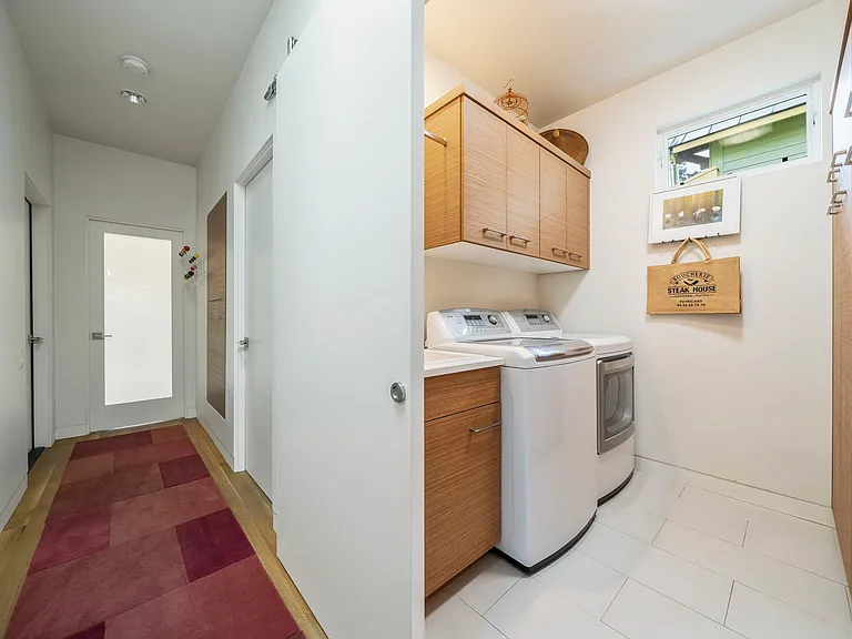 923 NW Albany Ave — Photo 41