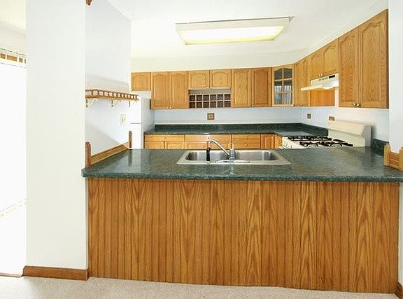 2nd image of 7665 Weymouth Cir
