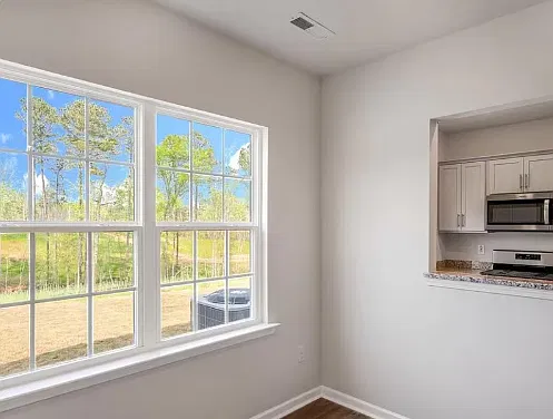 3 bed, 1416 sqft, $1,700 — Photo 3