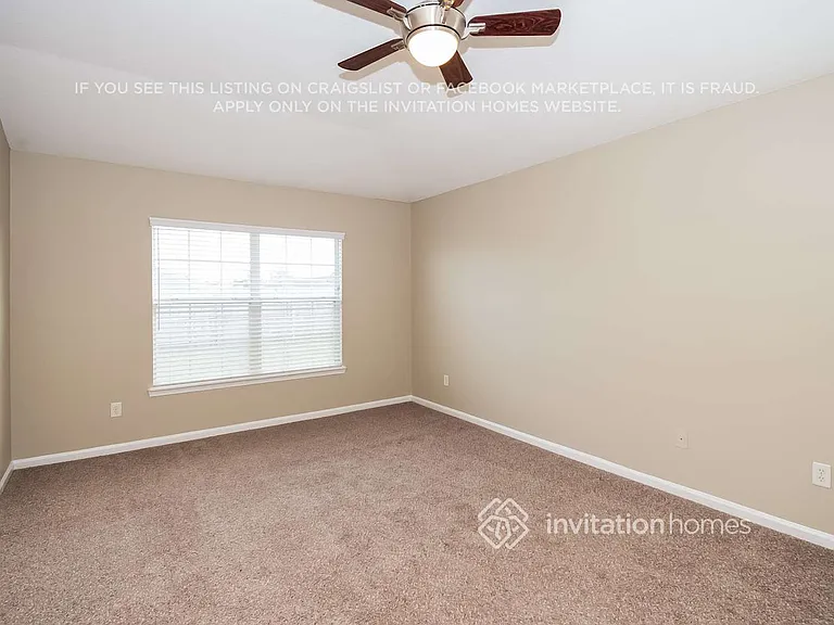 545 Thornberry Rd — Photo 10