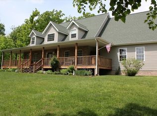 314 Poplar Estates Dr, Scott Depot, WV 25560