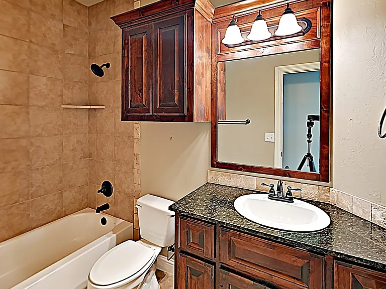 2125 Turtle Creek Dr — Photo 13