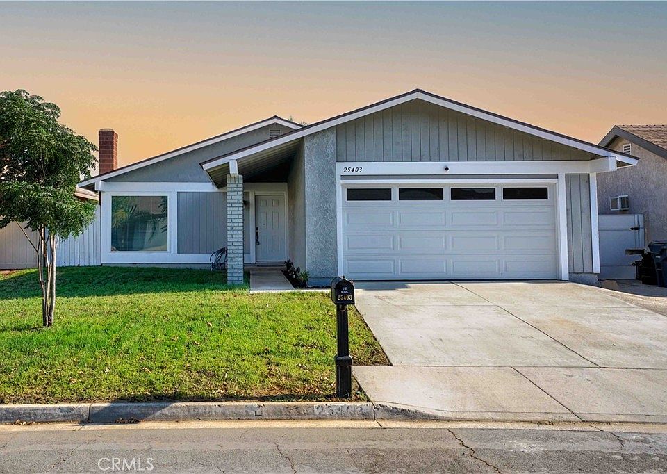1st image of 25403 Las Palomas Dr