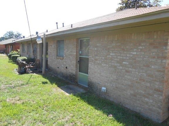 2nd image of 2330 Armond Dr