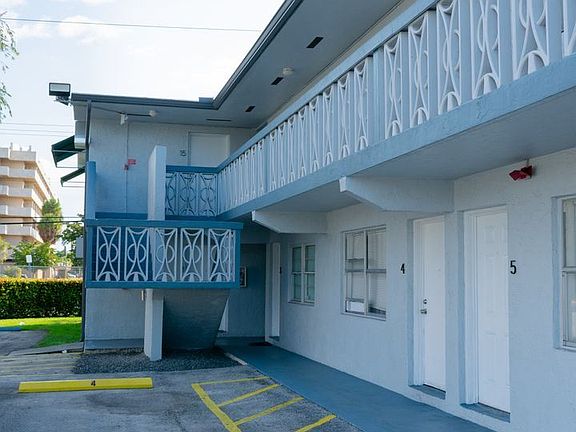 3rd image of 4351 NW 9th St APT 12