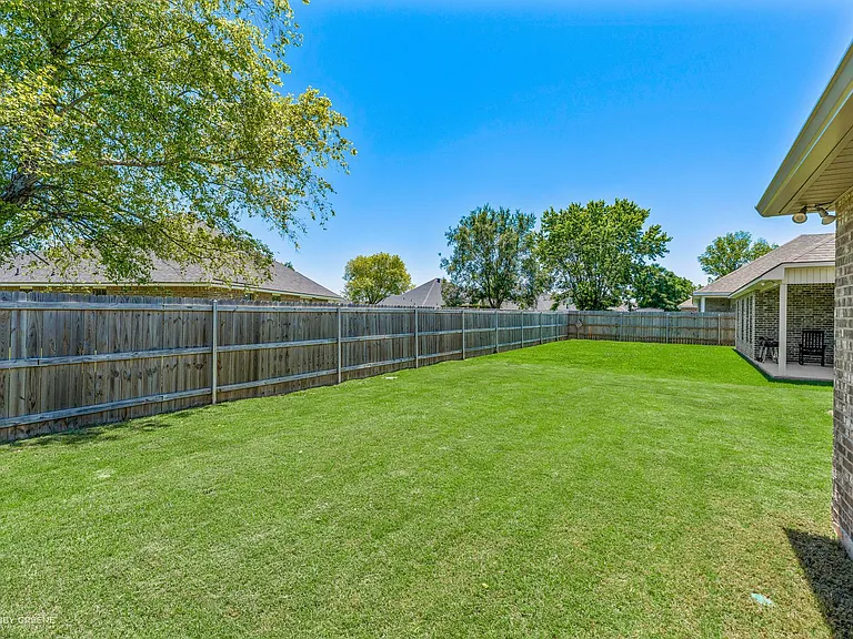 754 Crozier Dr — Photo 28