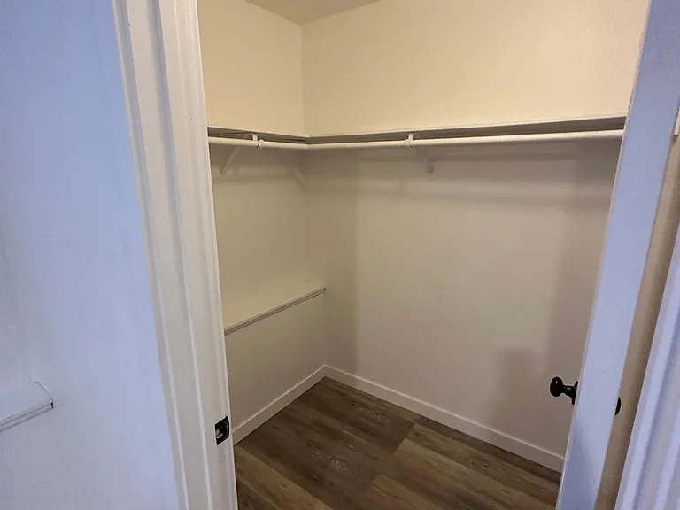 883 N Gossett Pl — Photo 13