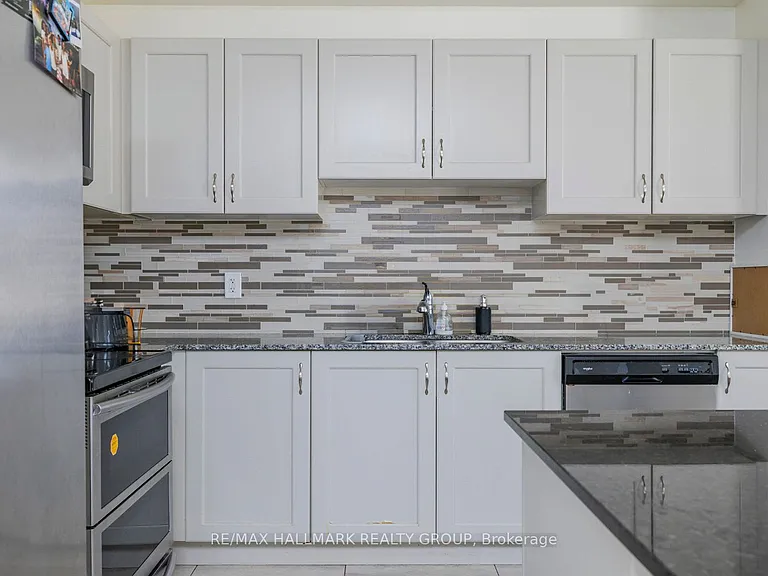 57 Caspian Row — Photo 13