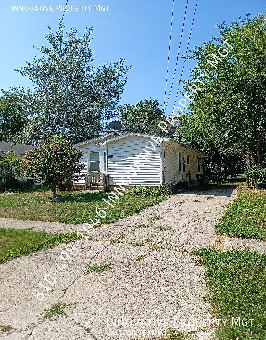 Single story 3 bedroom, 1 bath home! — Photo 2