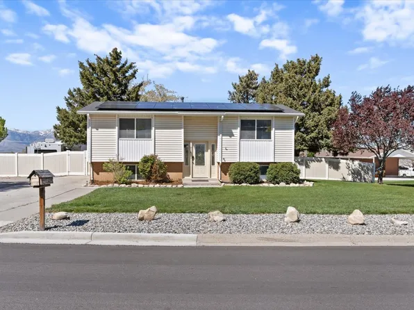928 Southwest Dr, Tooele, UT 84074