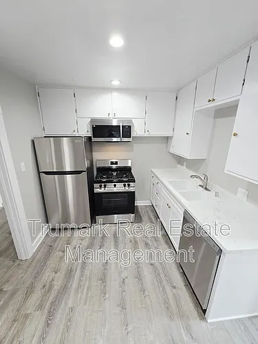 433 W Garfield Ave Photo 1