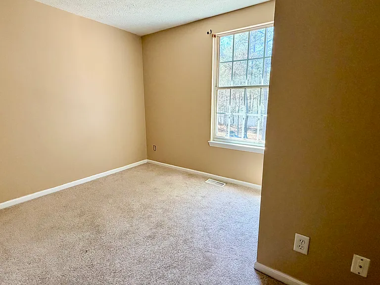 25 Dorchester Cir — Photo 19