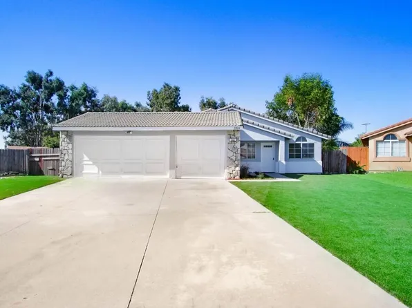 2283 W Windhaven Dr, Rialto, CA 92377